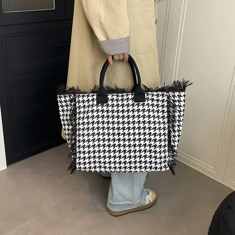 

2025 Summer New 2336 Handbag Non-shoulder Zipper Tote Bag Simple Retro Versatile Thousand Bird Grid