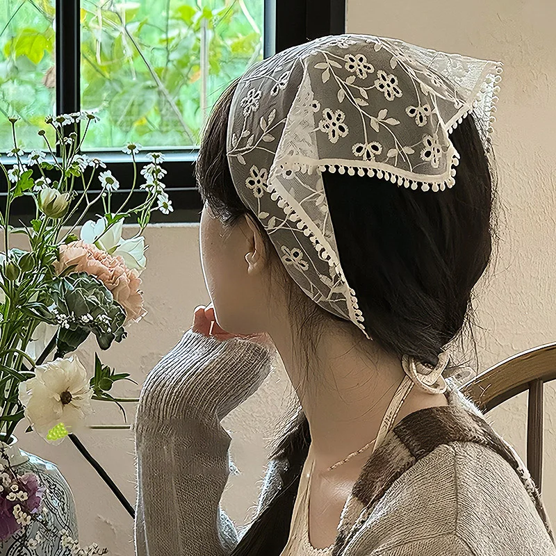 Sweet Flower Triangle Short Skirt Half Skirt Butt Curtain Skirt Women Lace Pastoral Headscarf Stacked Trim Apron French Headband