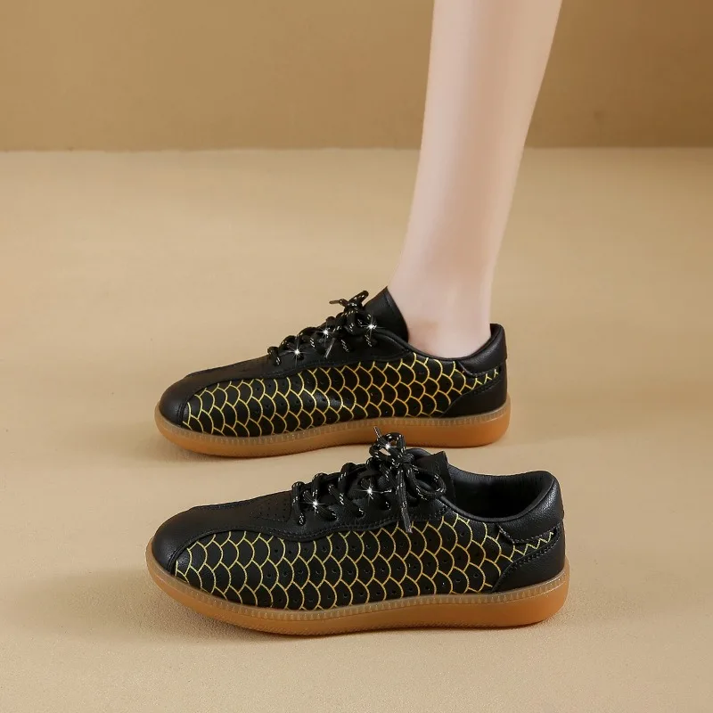 

Fashion Outdoor Fitness Women Sneakers Plus Size Couple Casual Shoes Breathable Walking Flat Trainers Neutral Running Sneaker