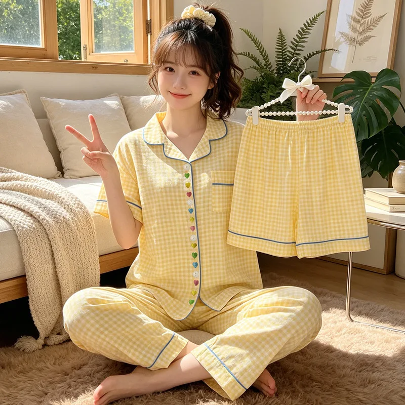 

New Spring/Summer Women's Short-Sleeve Pajamas: Lightweight, High-End, Fashionable 3-Piece Summer Loungewear Set for Young Women