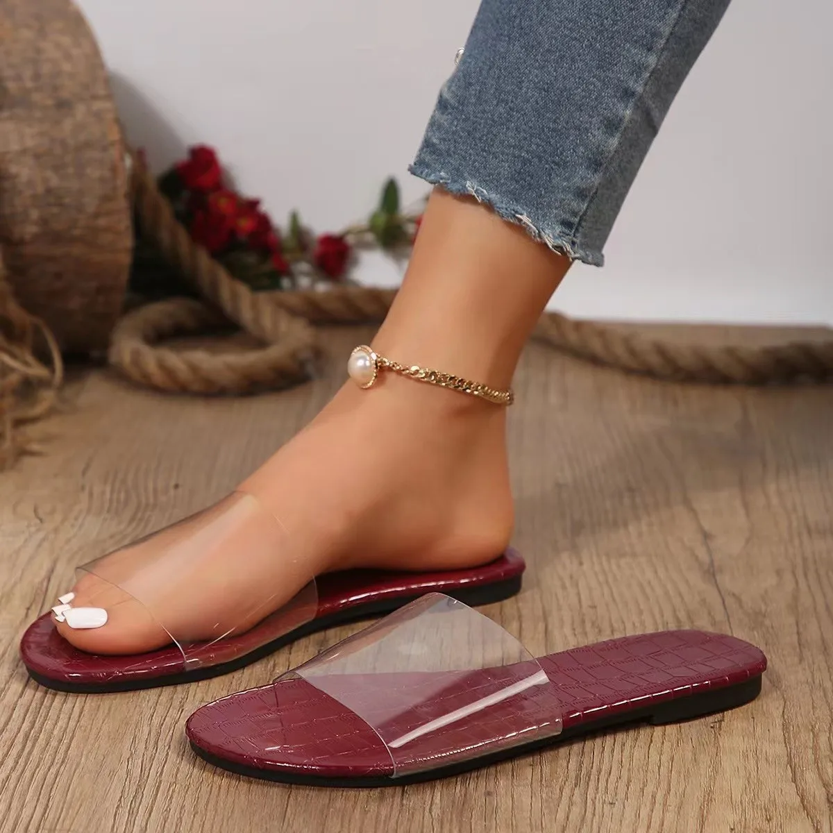 Fashion Summer Women Slippers Shoes Casual Beach Ladies Pvc Clear Sandal Comfortable Flat Indoor Slides Woman Transparent Shoes