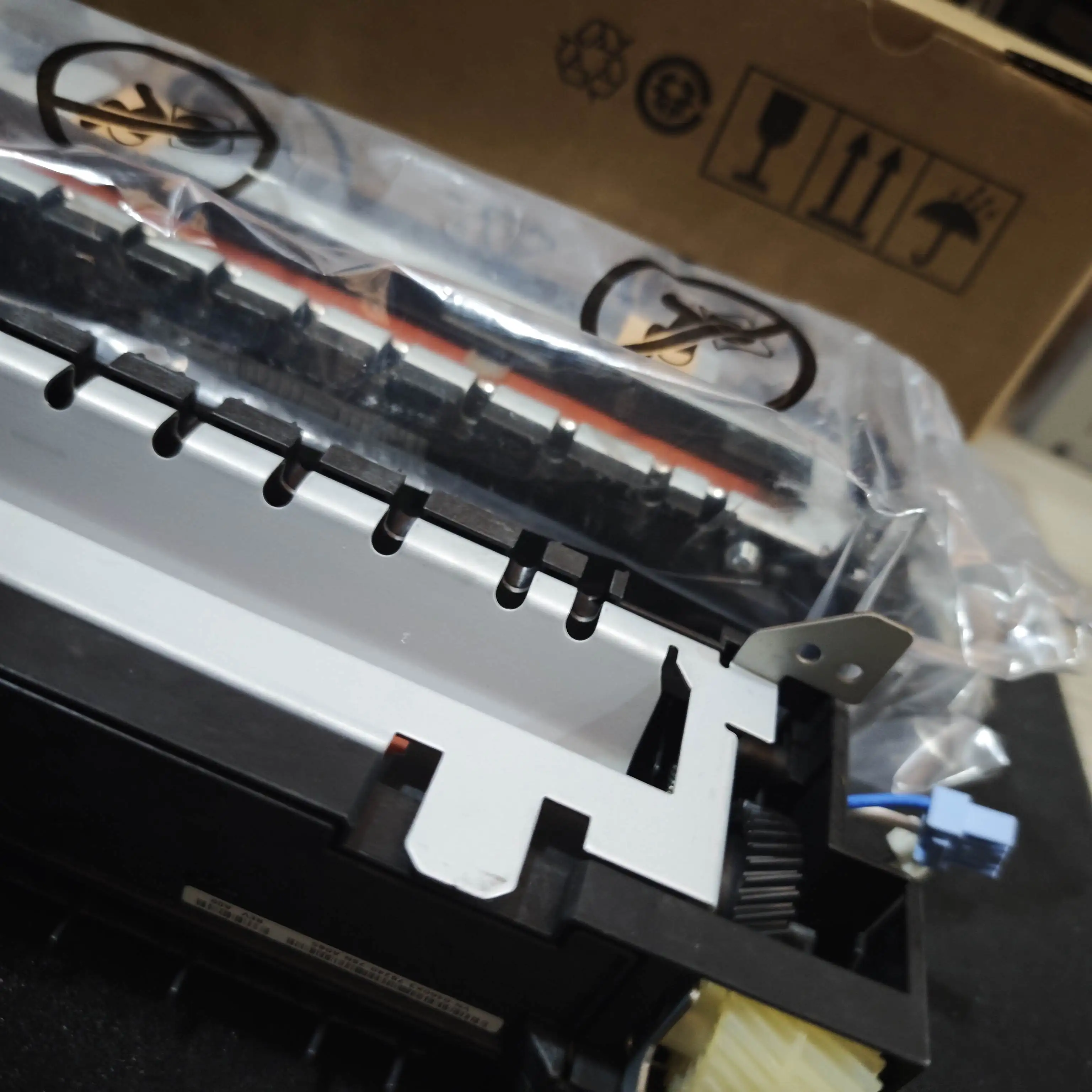 

Fuser Unit ASSY For Xerox Phaser 6510 6510DN Workcenter 6515 6515n MFP Laser Printer