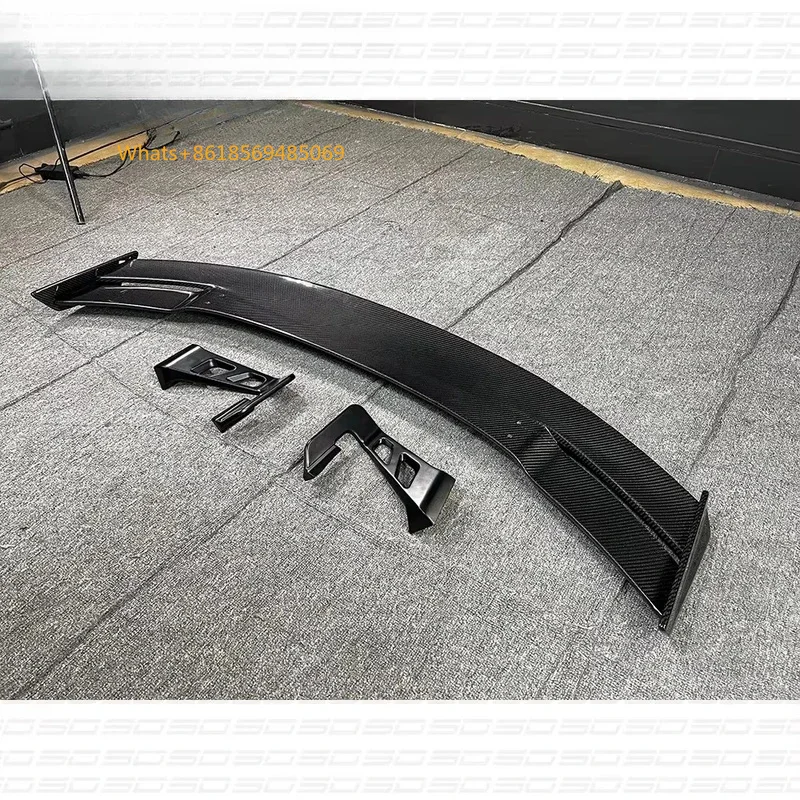 

Factory Hot Selling P-Type Dry Carbon Fiber Rear Bumper Wing R8 Rear Spoiler