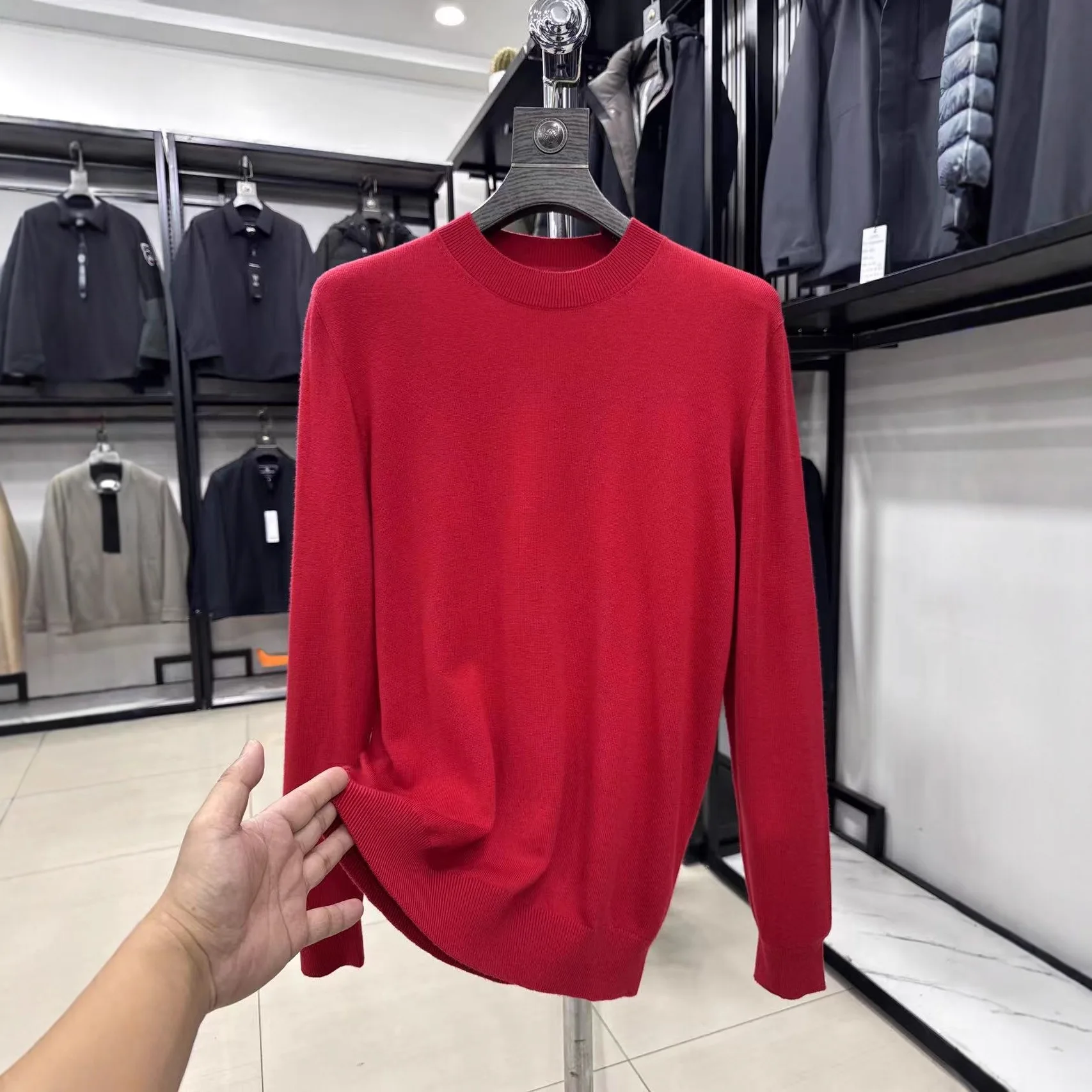 

Yaja шелковый шерстяной вязаный свитер мужской осенне-зимний повседневный длинный светящийся круглый свитер бирка для одежды 08MC00