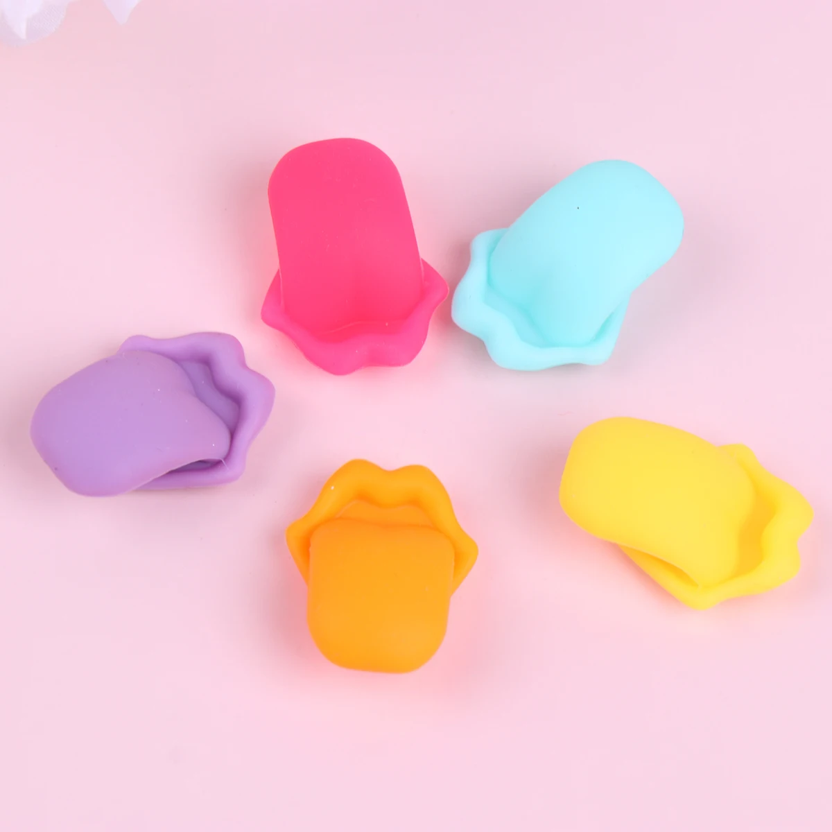 

12 Pcs Silicone Marker Food Grade Eco Friendly Drink Labels Party Supplies Red Lip Glass Identifier Glass