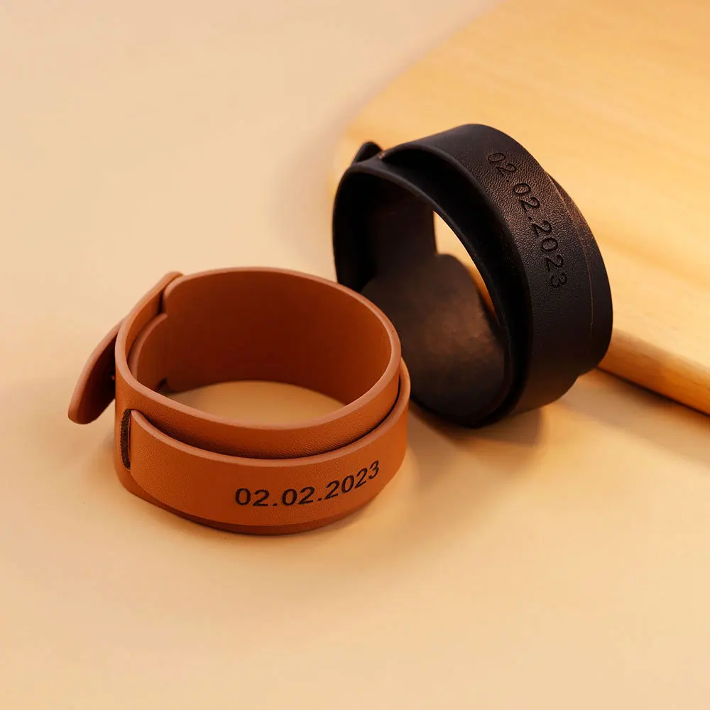2023 Vintage Personalized Leather Bangle Bracelet For Men Custom Engraving Anniversary Date Wristband Retro Jewelry Gifts