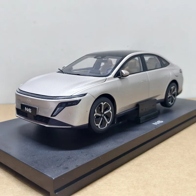 

Nissan 1:18 Scale Diecast Car Model 2026 Original Factory N6 Alloy Collectible Vehicle For Car Enthusiasts Collection Display