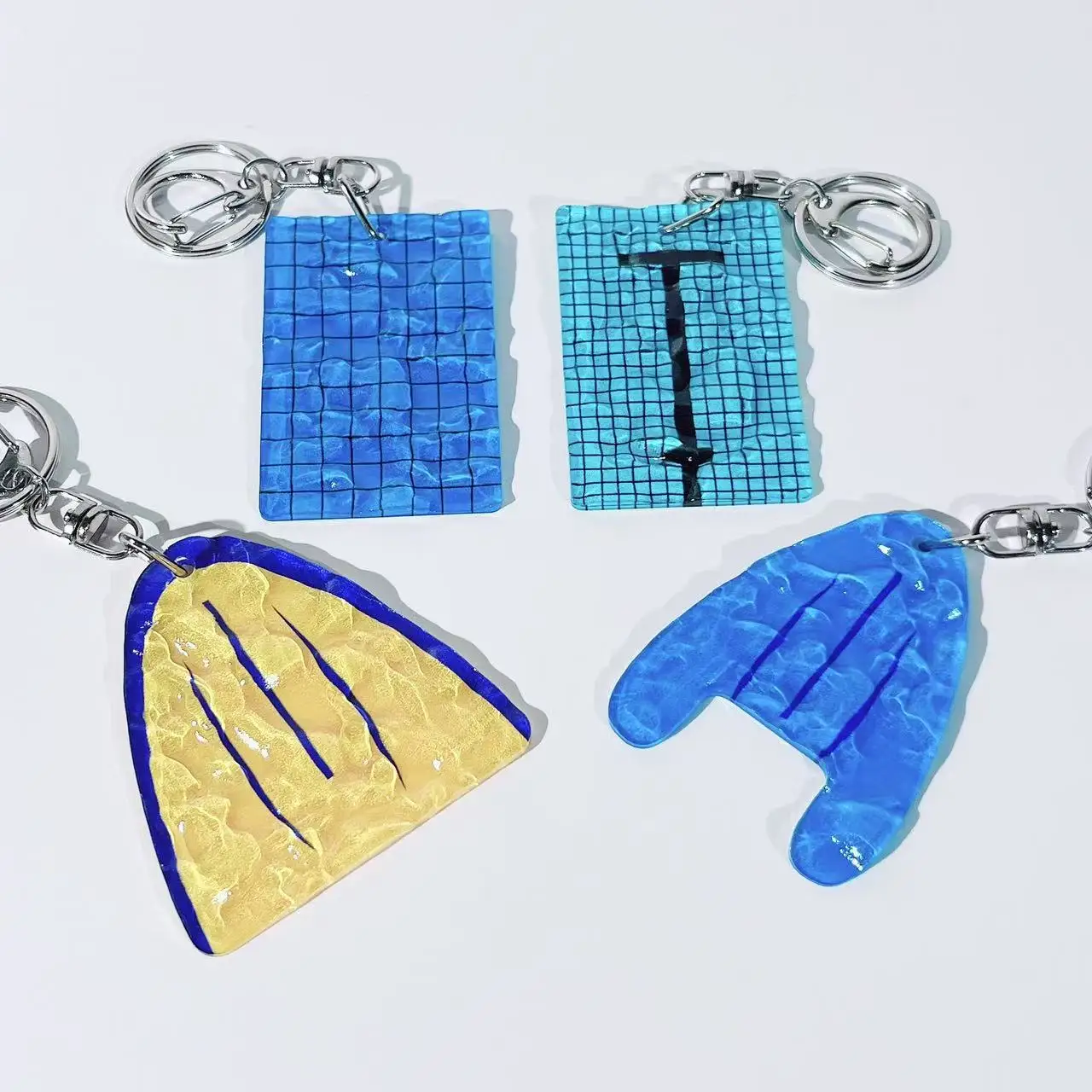 Water Ripple Swimming Pool Keychain, Schoolbag Hanger Swimming Enthusiast Gift Swimming Pool Small Present