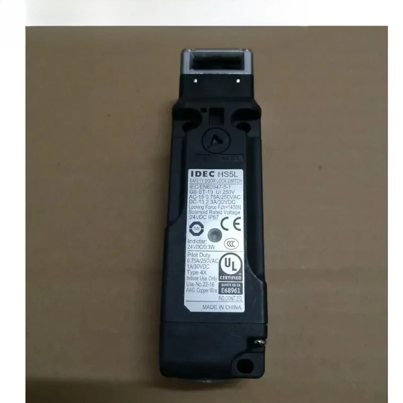 New HS5L-VD4 safety door switch for fast delivery