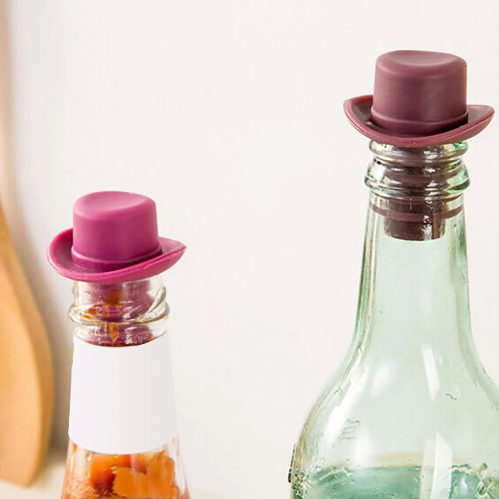 4Pcs Silicone Wine Bottle Stoppers Air Tight Seal Wine Caps Reusable Leak Free Bottle Sealing Stoppers Beverage Fresh Keeper