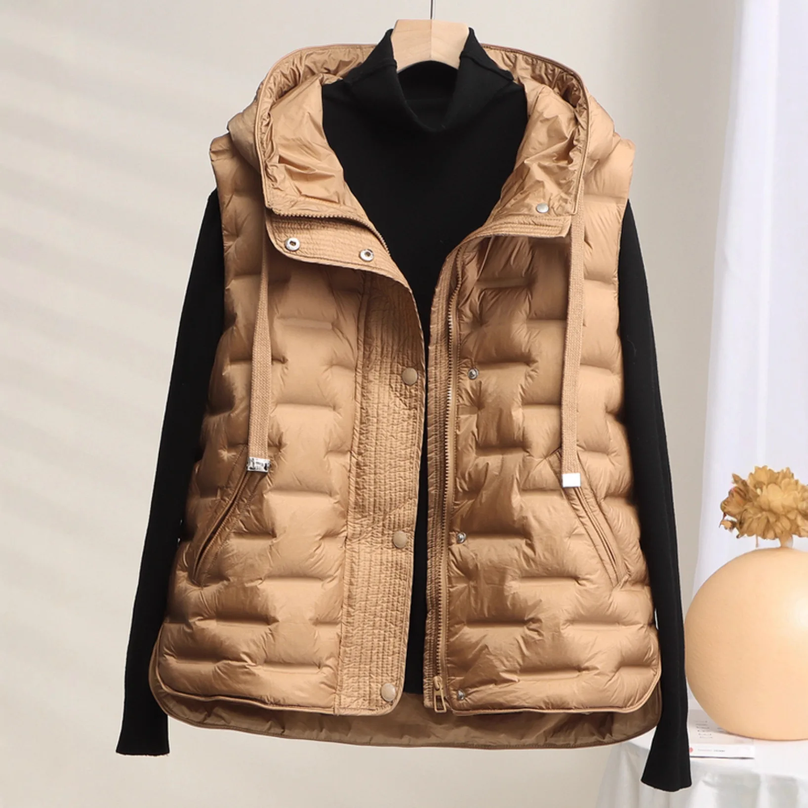 

European Autumn and Winter New Women's Hooded Vest Commuting White Duck Down Vest