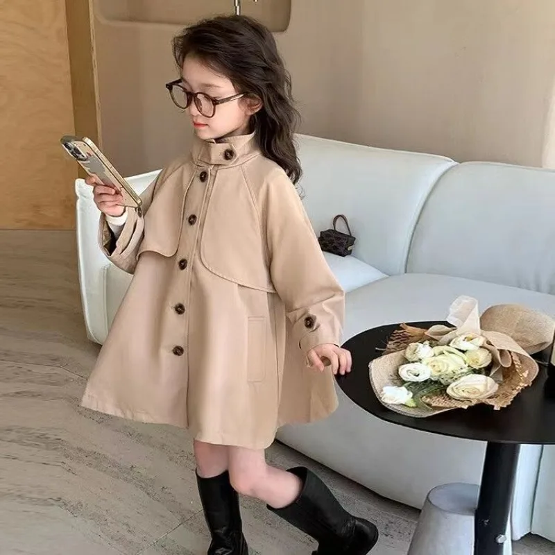 

Осень 202, стильный плащ средней длины для девочек в британском стиле для детей, легкая водонепроницаемая куртка со съемным капюшоном