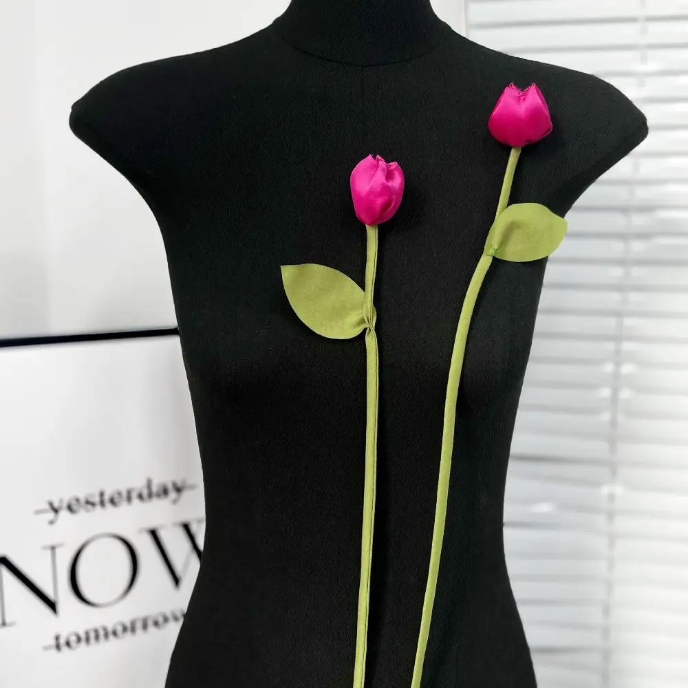 

5PCS 3D 3D Tulip Appliques Satin Clothing Brooch Clothing Appliques Rose Red Handmade Clothing Patch Clothes Decoration