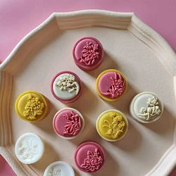 Hand-Pressure Moon Cake Mold Flower Pattern Cookie Stamps Moon Cake Makers MidAutumn Festival DIY Cookie Pastry Tool
