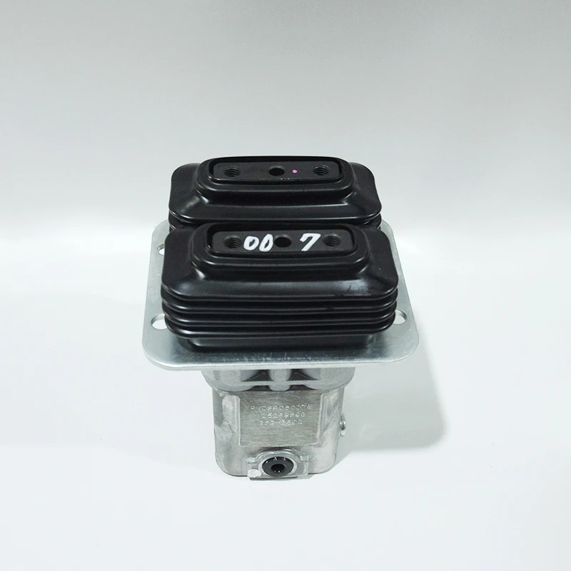 

CAT 329D 336D 330D Pilot Valve Original Parts 3698502 369-8502 Foot Pedal Valve