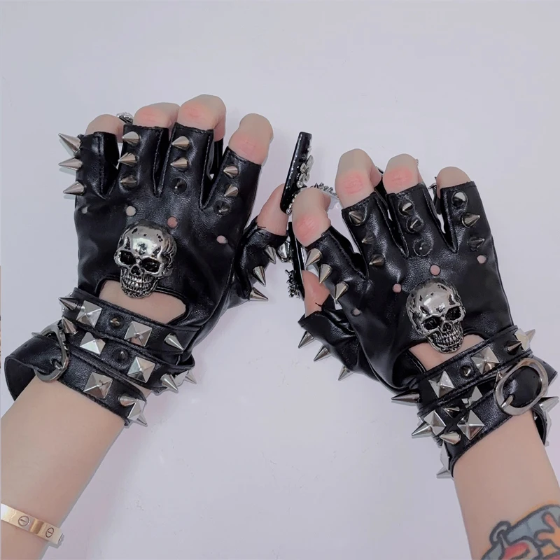 

Punk Vintage Glove Y2K Fashion Gothic Harajuku Metal Rivet Skull Half Finger Black PU Leather Rock Gloves Lolita Coaplay Gloves