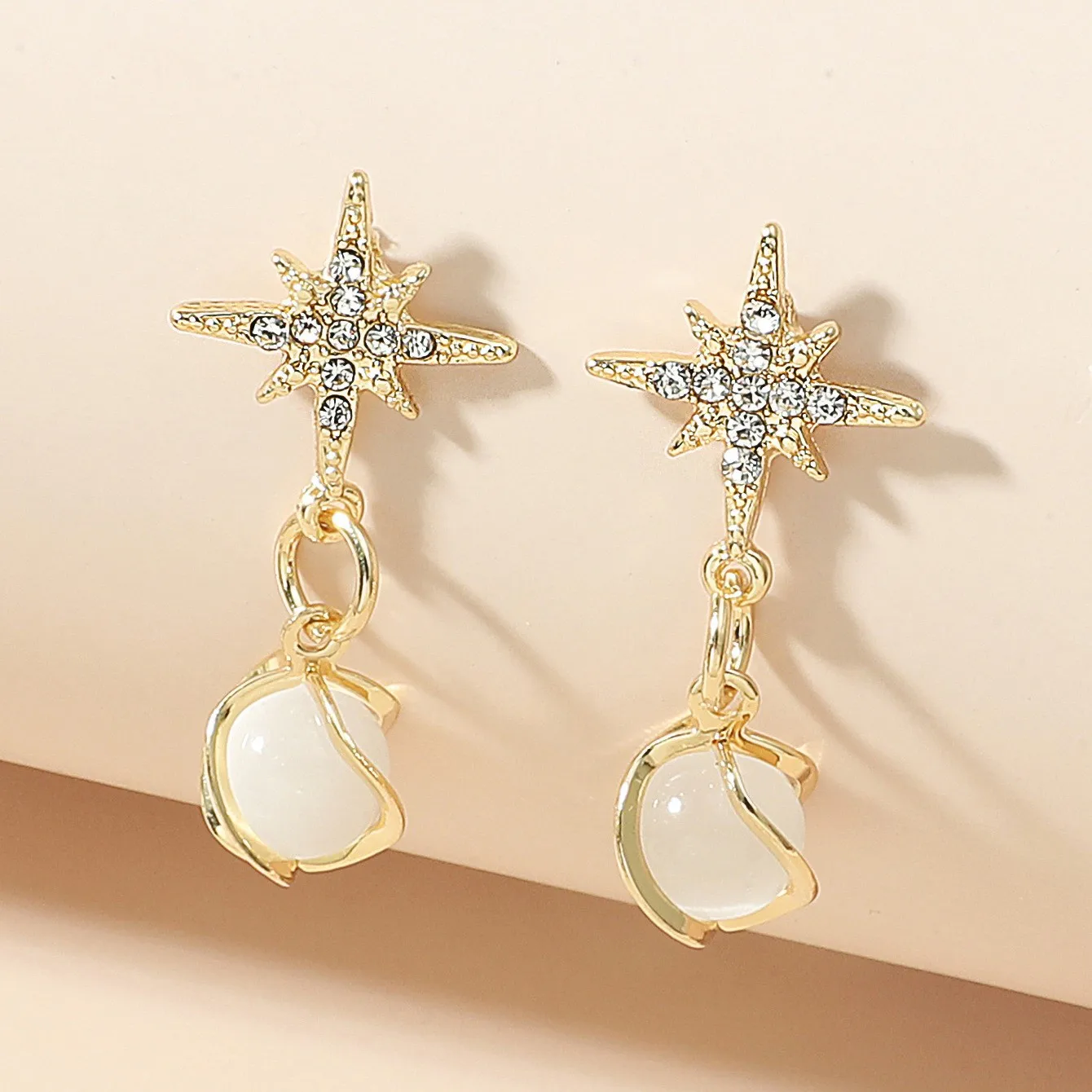 Eight Pointed Star Drop Earrings Trendy Opal Dangle Earrings for Women Wedding Party Fashion Elegant Golden Color Jewelry Gift