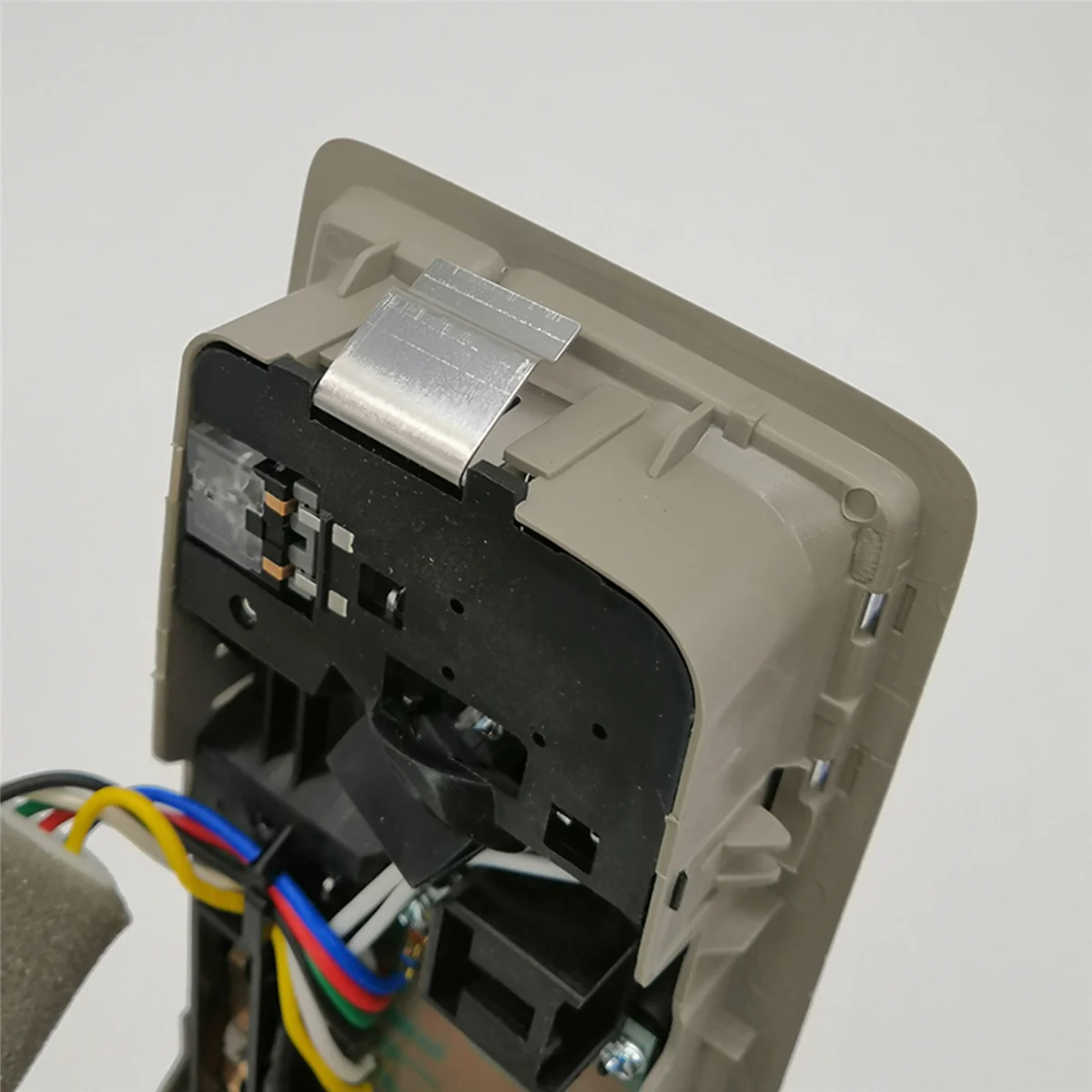 الكلاسيكية سيارة العلوي القراءة ضوء فتحة سقف التبديل GJ6R-69-970 لمازدا 6 GG 3 BK مازدا 5 CX-7 وحدة التحكم مصباح على شكل قبة BBM6-69-970B-75