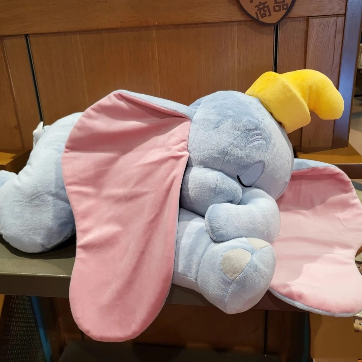 

Disney 55cm Dumbo Plush Toy Adorable Cartoon Dumbo the Flying Elephant anime collectible plush toys dumbo cushion pillow