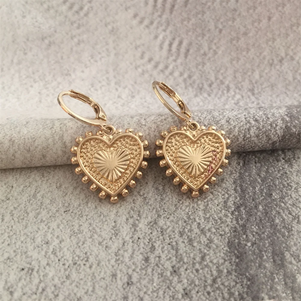 Lovely Gold Color Textured Heart Charm Hoop Earrings For Women Girl Girly Daily Young Fashion Jewelry Accessory High Quality