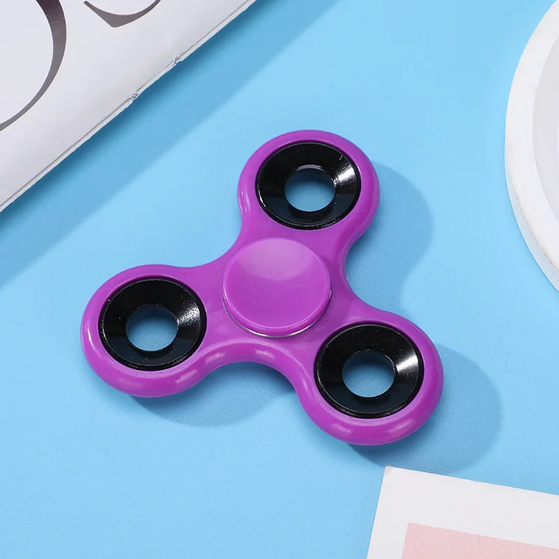 Das New Release Tool ist ein universelles Fingerspitzen-Rotationsspielzeug aus Druckentlastungslegierung für Kinder und Erwachsene. Es ist ein intelligentes T