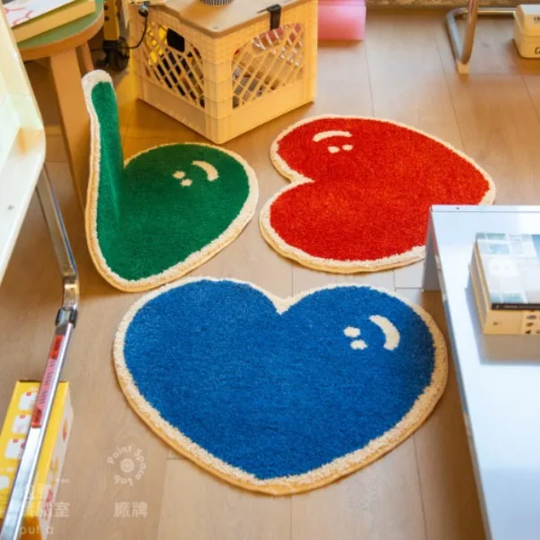 

Simple Color-Blocked Heart-Shaped Carpet Bathroom Mat Flocked Rug Water-Absorbent Resistant Non-Slip Doormat Home Decor