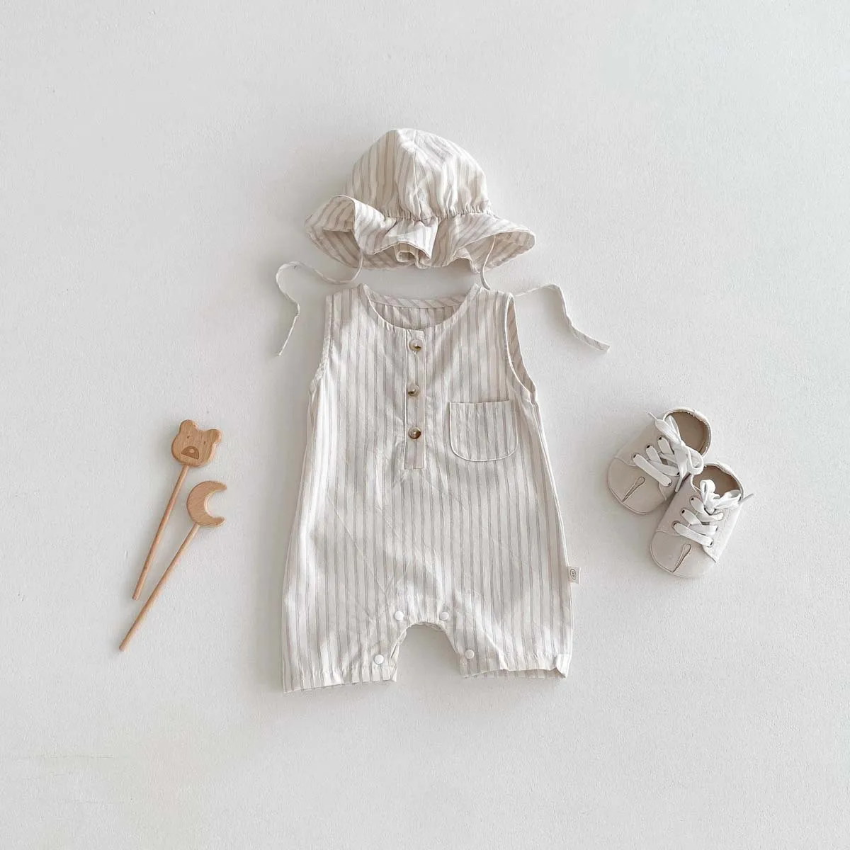 2024 Summer Baby Clothes Boy Girl Striped Sleeveless Romper Loose Newborn Casual Jumpsuit + Cap Comfort Cotton Infant One-piece