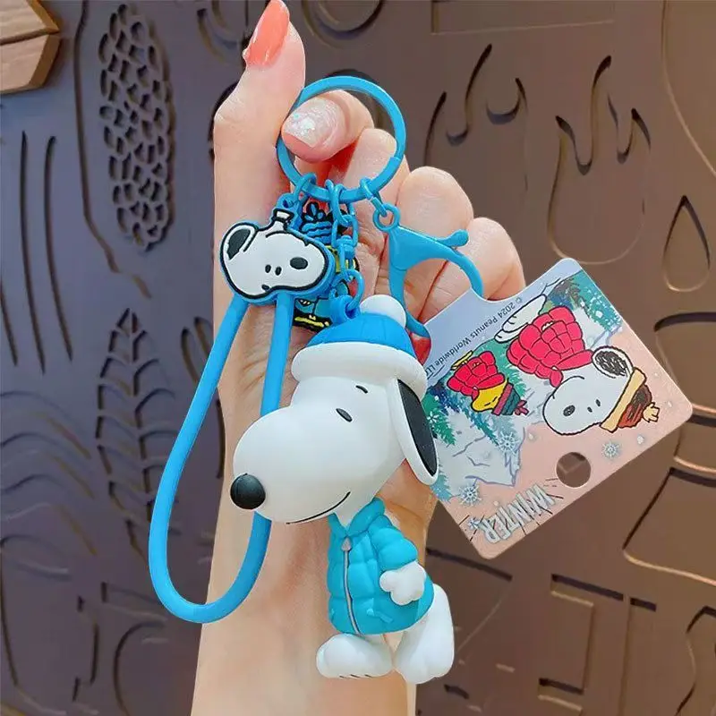 Snoopy การ์ตูนน่ารักสร้างสรรค์รองหยวนคู่พวงกุญแจส่วนบุคคลอะนิเมะตัวละครตุ๊กตากระเป๋าเป้สะพายหลังจี้ของขวัญ