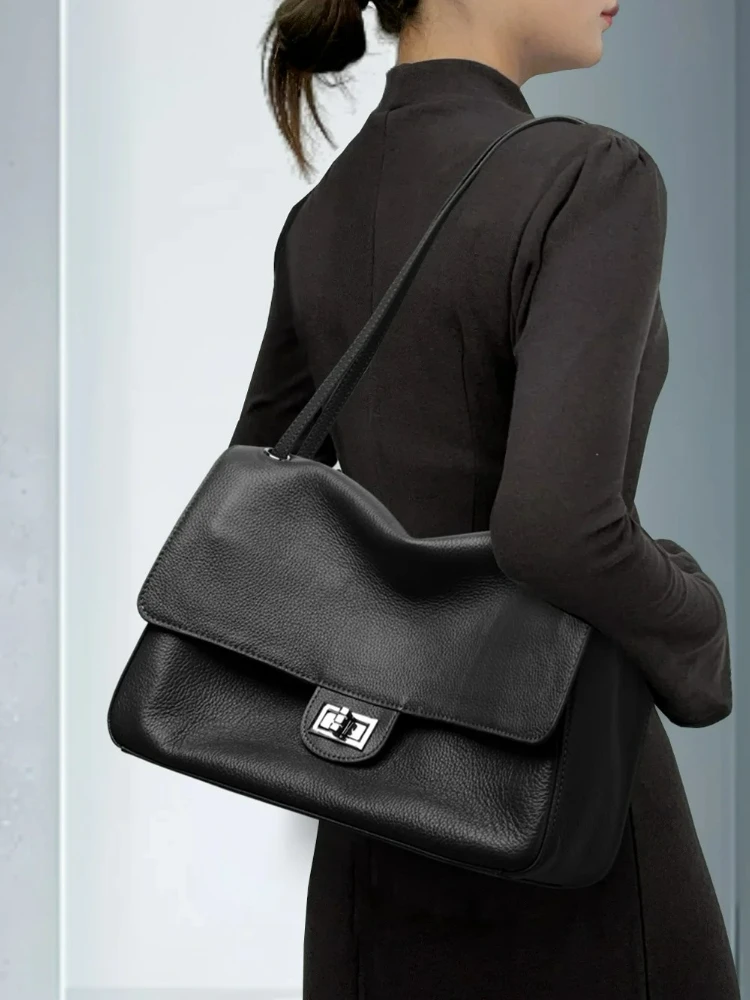 2026 Women's Top Layer Cowhide Armpit Bag Single Shoulder Crossbody Handbag for Commuting Fashionable Cover Bag