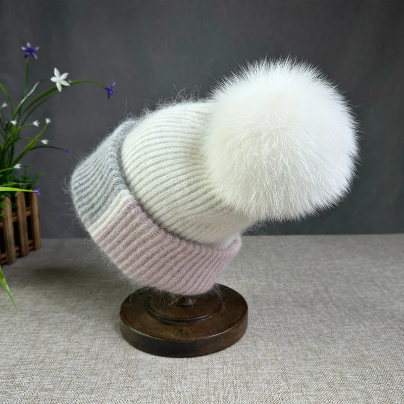 True Fox Hair Ball Knitted Hat for Women\'s Autumn and Winter Versatile Ear Protection Rabbit Hair Colored Knitted Hat