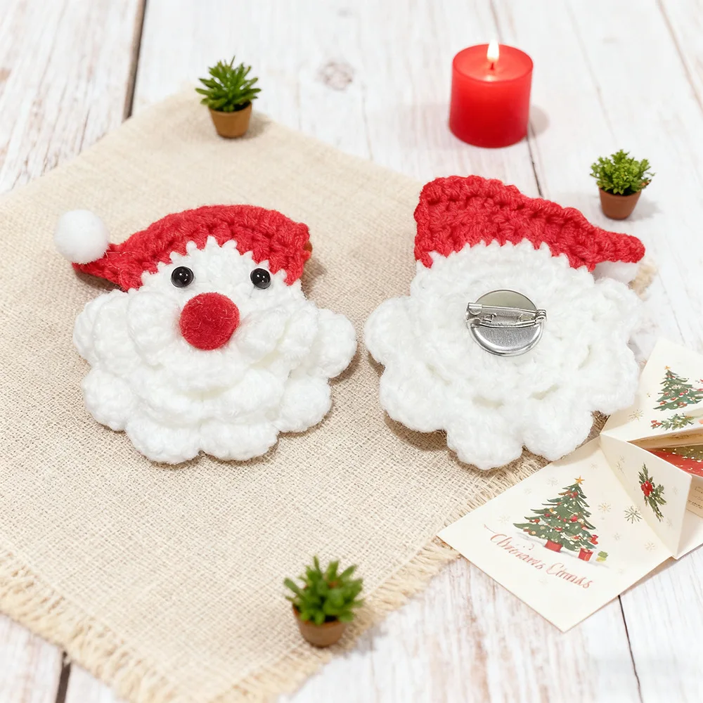 Brooch Pin Handmade Knitted Santa Claus Charm for Christmas Party Clothing Bag Hat Scarf Decoration Red White Wool Yarn Alloy