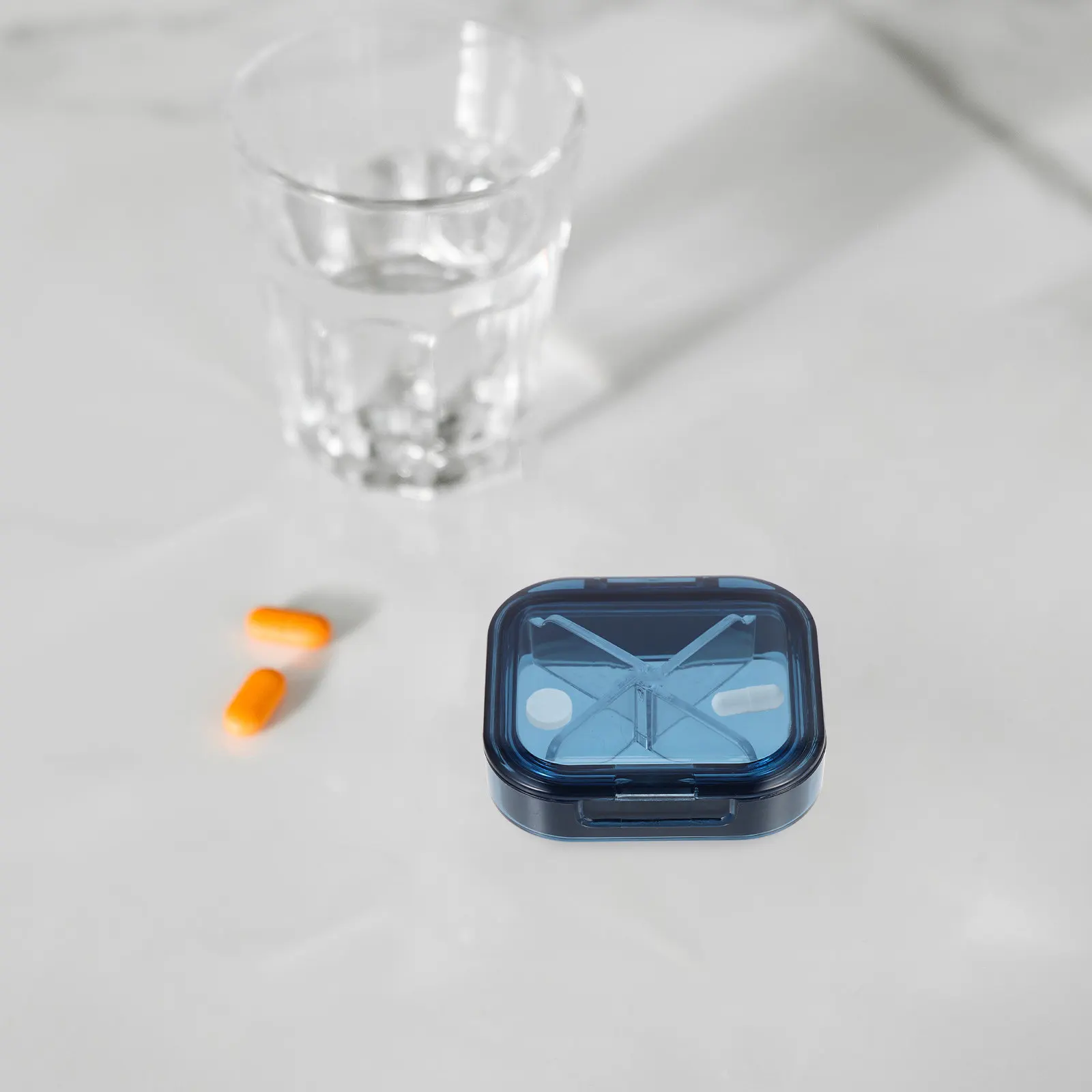 Portable Pills Organizer Storage Case Multi-Grid Dust-Proof Moisture-Resistant Medicine Box for Daily Travel Outdoor Use Small