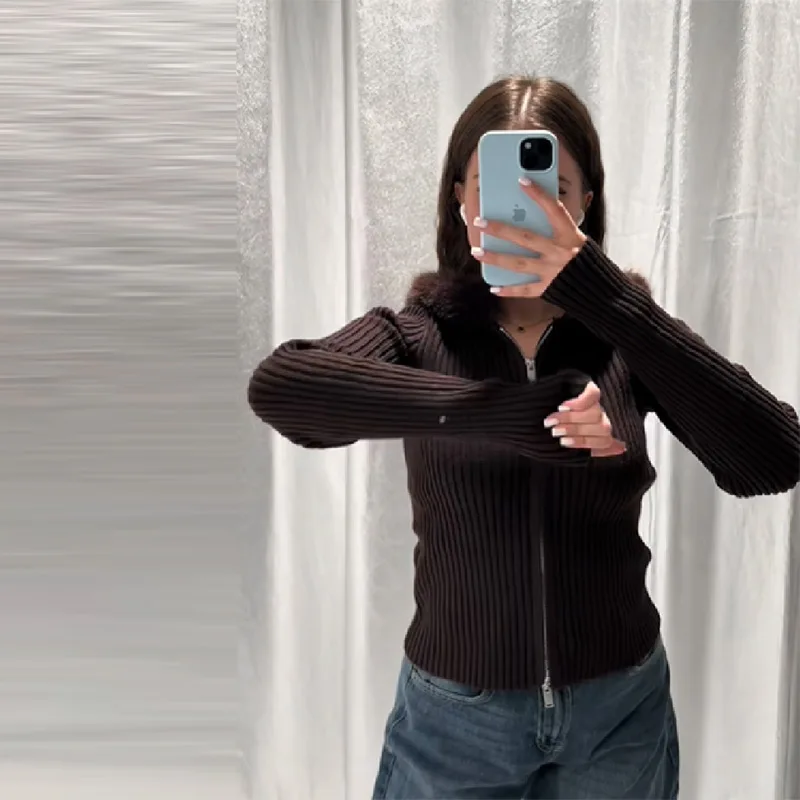 

Winter Women's Hooded Knitted Coats Faux Fur Collar Hood Knitwear Casual Slim Jackets 2025 New Autumn Versatile Lady Streetwears