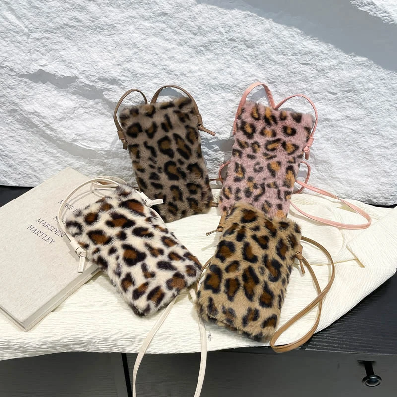 Mode Frauen Kuh Druck Mini Schulter Taschen Weibliche Winter Plüsch Unterarm Taschen Leopard Zebra Muster Flauschigen Tragetaschen Kleine Geldbörsen – Detail 22