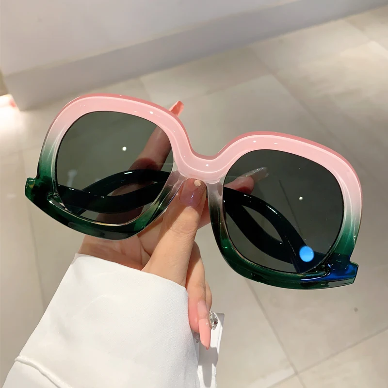 KAMMPT Oversized Round Sunglasses Stylish Vintage Candy Color Frame Women Eyewear 2023 New Brand Design Gradient UV400 Shades