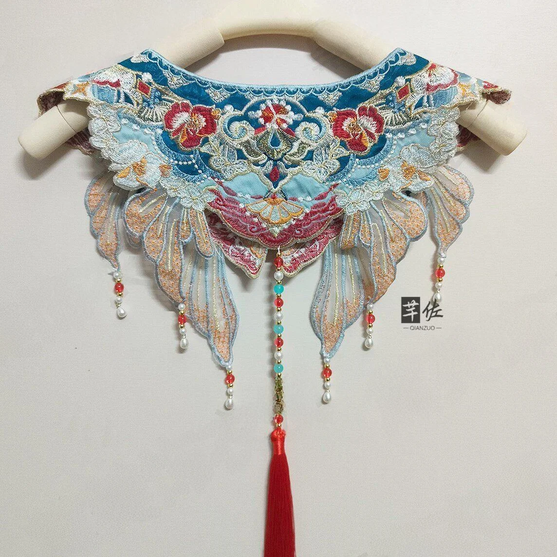 New Chinese Style Embroidered Cloud Shoulder Shawl Hanfu  Accessory Long Tassel Graduation Master Bachelor Costume P...
