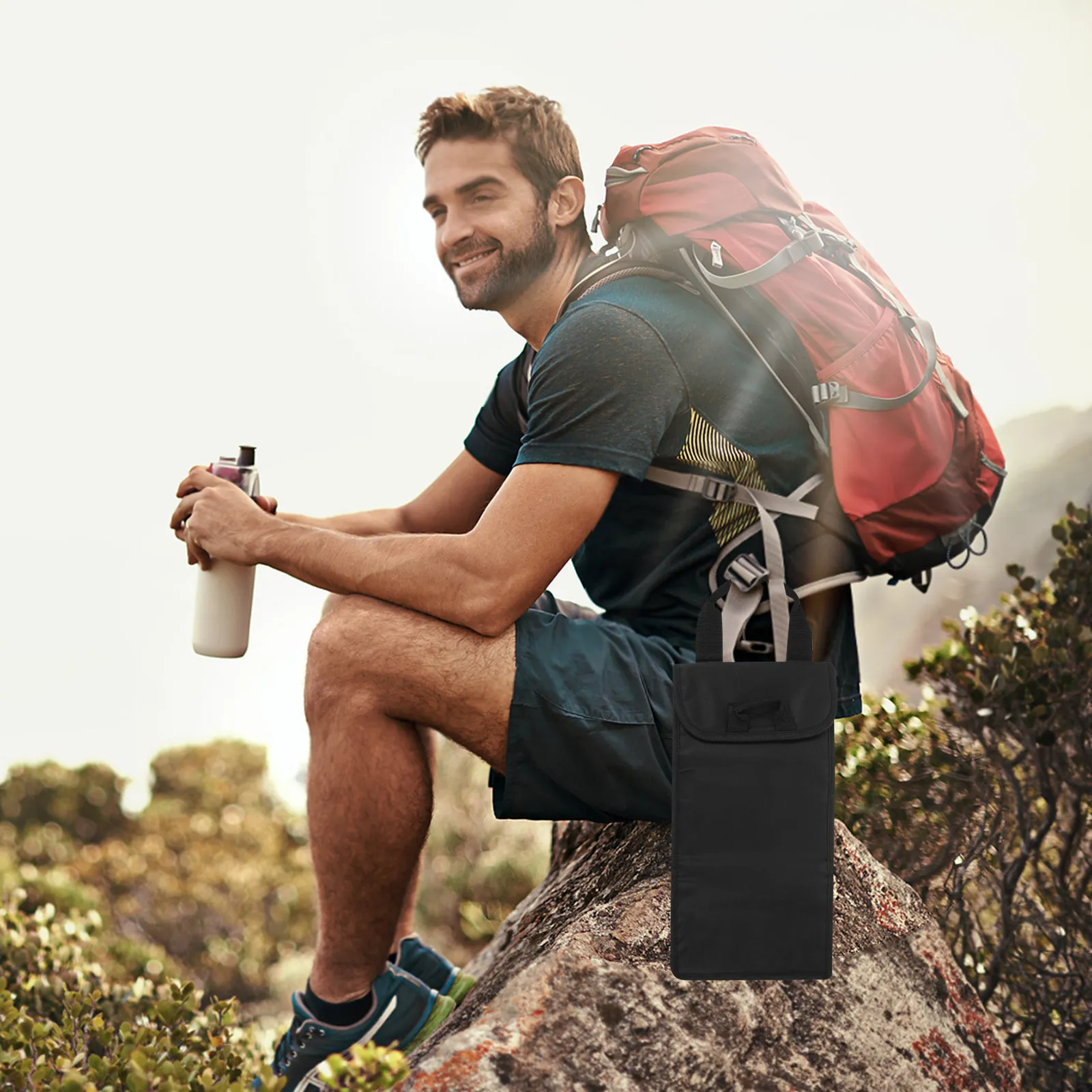 

Outdoor Insulated Hydration Bladder Bag Temperature Control Portable Lightweight Design for Hiking Climbing Adventures