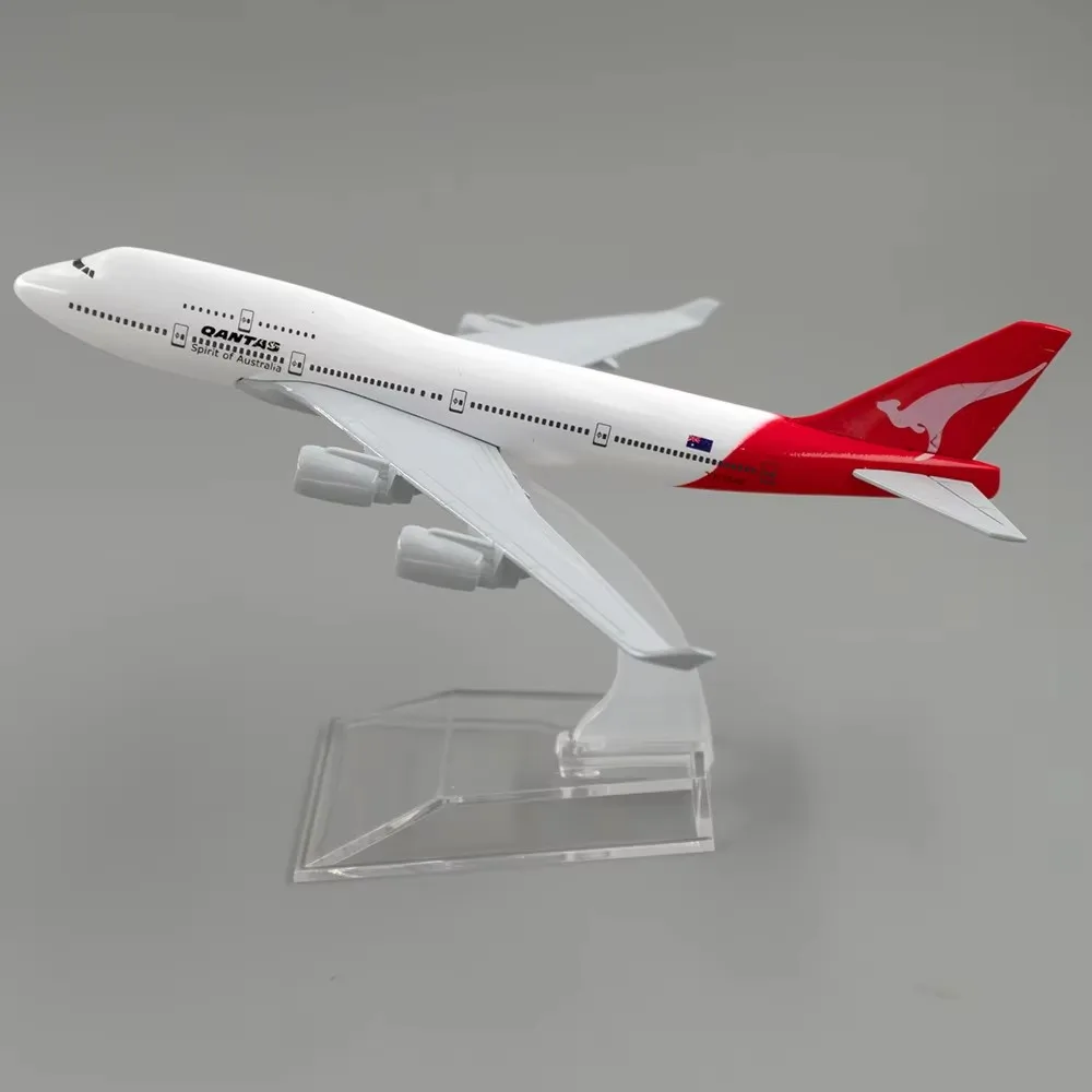 16CM 1:400 Scale 747 Alloy Metal Aircraft Model Qantas Airlines B747 With Aircraft Stand Collectible Gift Display Model