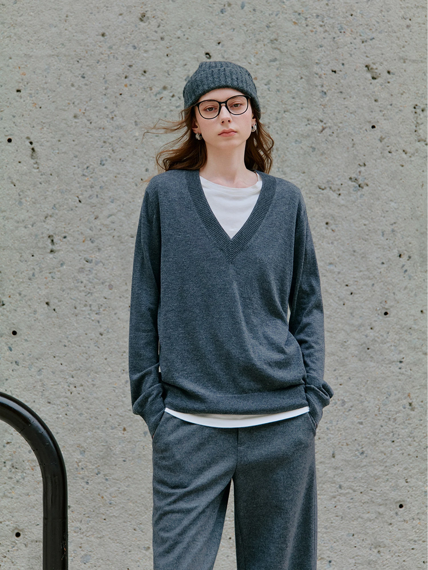 

mat Premium Knitted Sweater Deep V-ne Wool Camere aped U6592M0 Early Spring Ladies Faion High Quali Knitwear