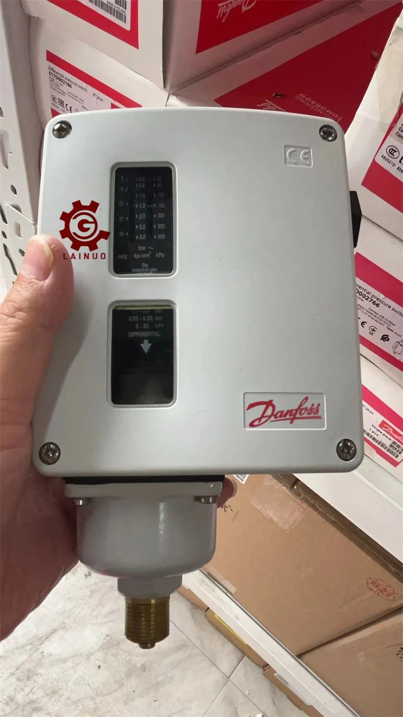 

RT121 017-520366 Новое и оригинальное реле ПЛК или модуль переключателя 017-521566