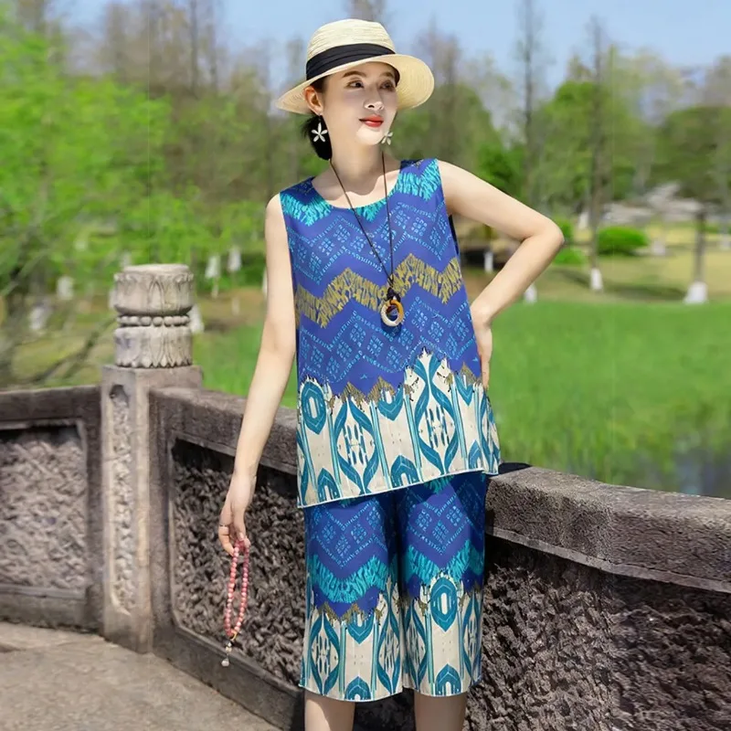 

Women Ethnic Style Sleeveless Cotton Linen Top Cropped Capri Pants Plus Size Middle Aged Two Piece Summer Outfit