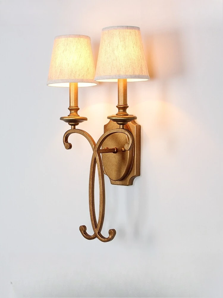 

Прикроватный настенный светильник для гостиной, спальни, креативный настенный светильник из кованого железа в сельском стиле в стиле ретро с двойной головкой