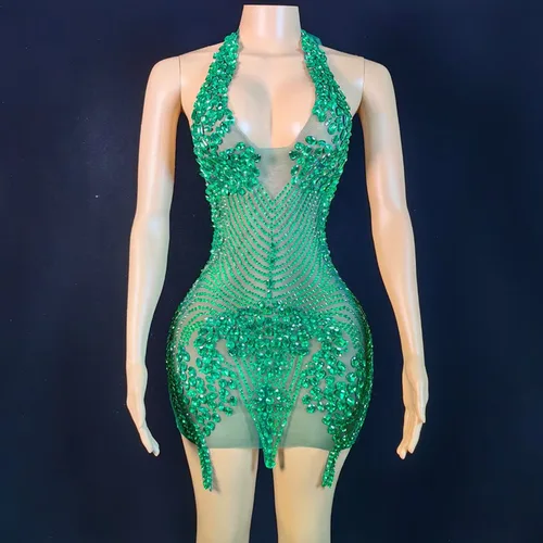 שמלות מוכנות ללבוש