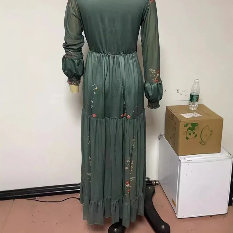 เดรสยาวพิมพ์ลายดอกไม้สไตล์เรโทรสำหรับผู้หญิง แขนยาว จับจีบ คอเสื้อเชิ้ต ติดกระดุม เหมาะสำหรับงานปาร์ตี้ ฤดูใบไม้ผลิ ฤดูร้อน หรือฤดูใบไม้ร่วง