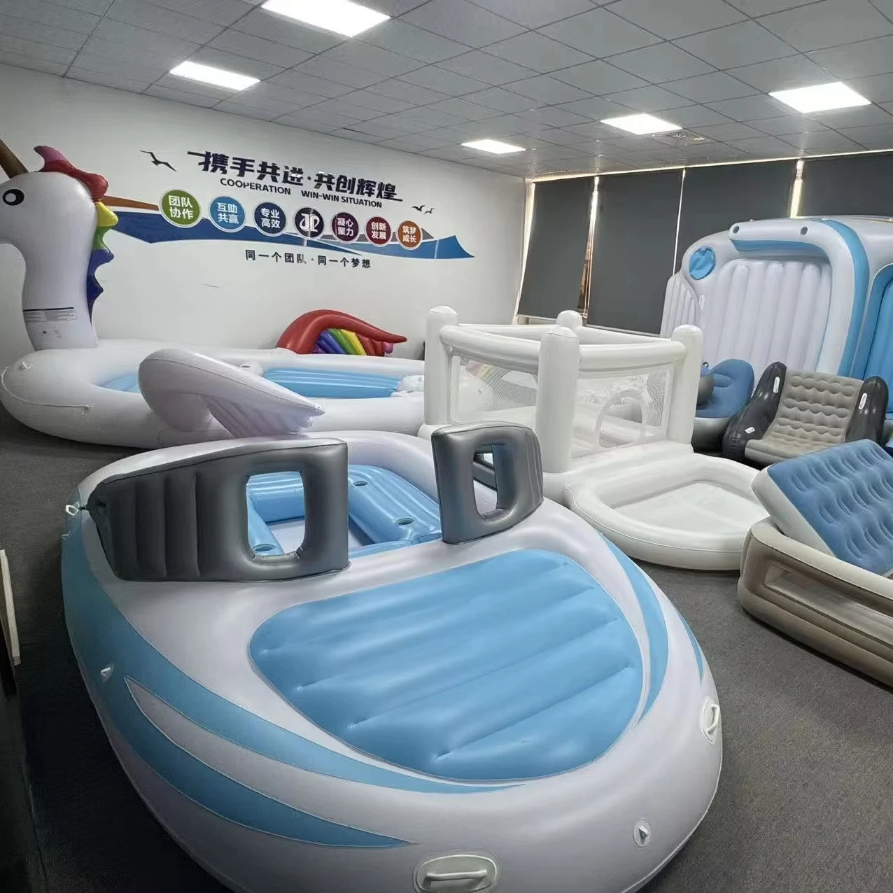 New Huge 6 Person Inflatable Speed Boat 420*210*120cm Floating Island Inflatable Bay Breeze Party Floating Island River Raft