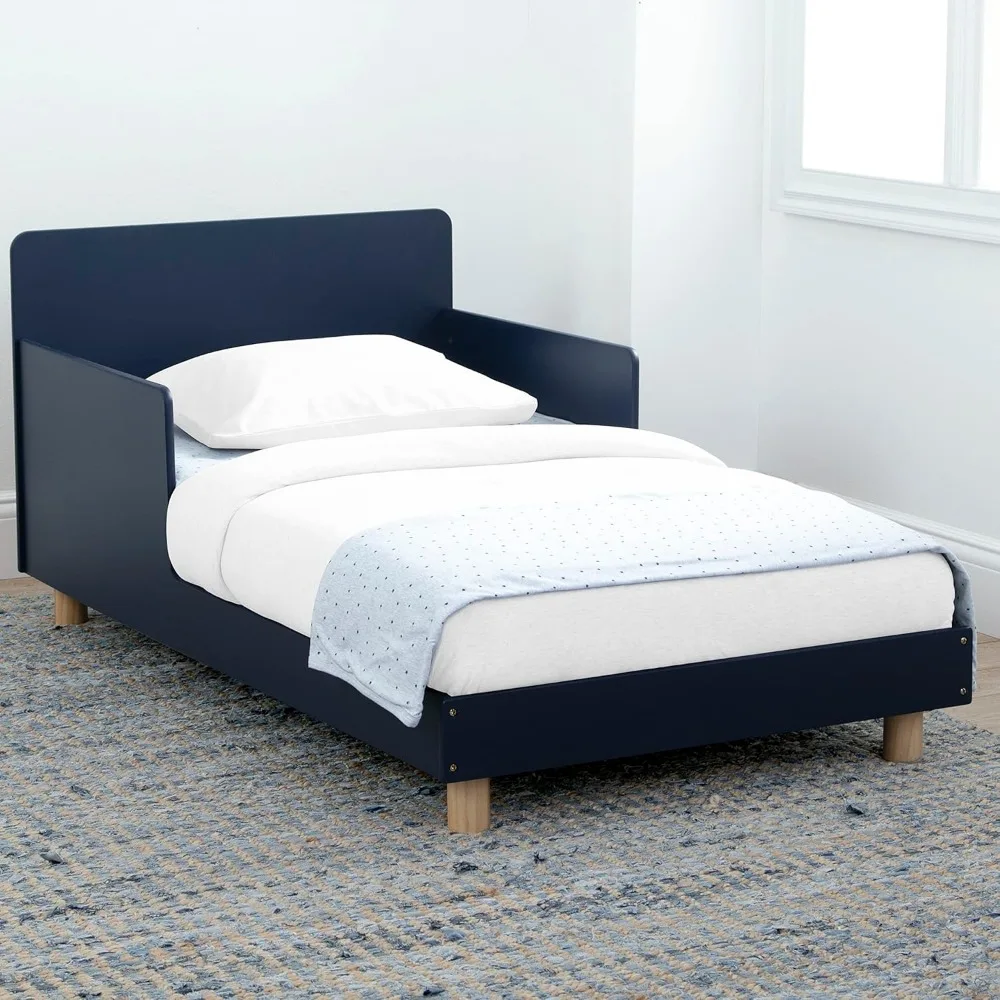 Cama para niños con certificación Greenguard Gold y barandillas de protección, diseño azul marino/natural para un sueño seguro para niños