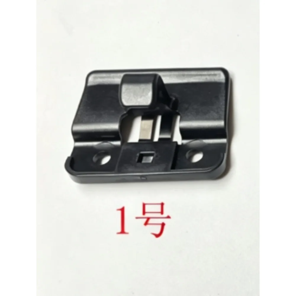58908-33030 Genuine Parts Armrest Box Clips for Toyota Land Cruiser 3400 Land Cruiser LC100 Storage Box Clip Brackets