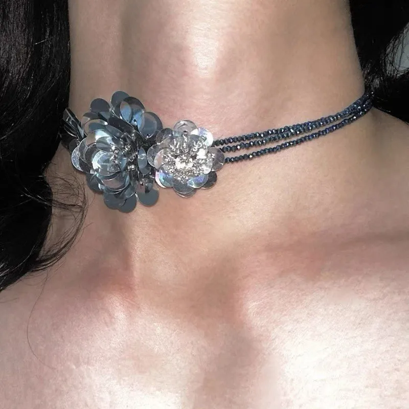 Creative Design Blue Silver Flower Necklace Neck Chain Fashion Jewelry Beautiful Exclusive Design Brithday Gift for Best Friend