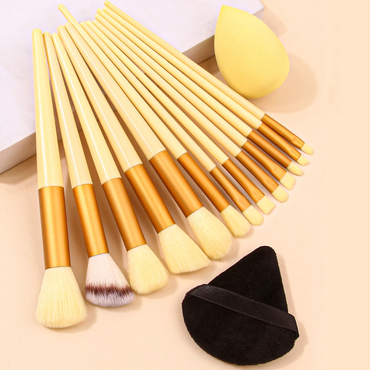15 pz giallo chiaro trucco rinfresca mano bellezza trucco Set pennello fondotinta spugna impostazione uovo soffio di polvere ombretto pennello fard