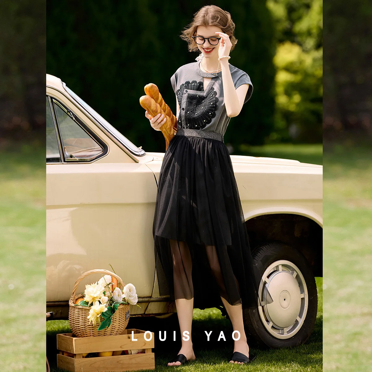 

LOUIS YAO Fashion Lace Nail Bead Set 2025 Summer Round Neck Dress and Outer Mesh Half Skirt Two Piece Set for Women